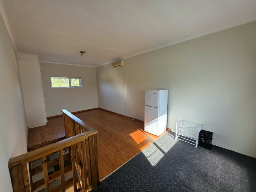 To Let 2 Bedroom Property for Rent in Beacon Bay North Eastern Cape